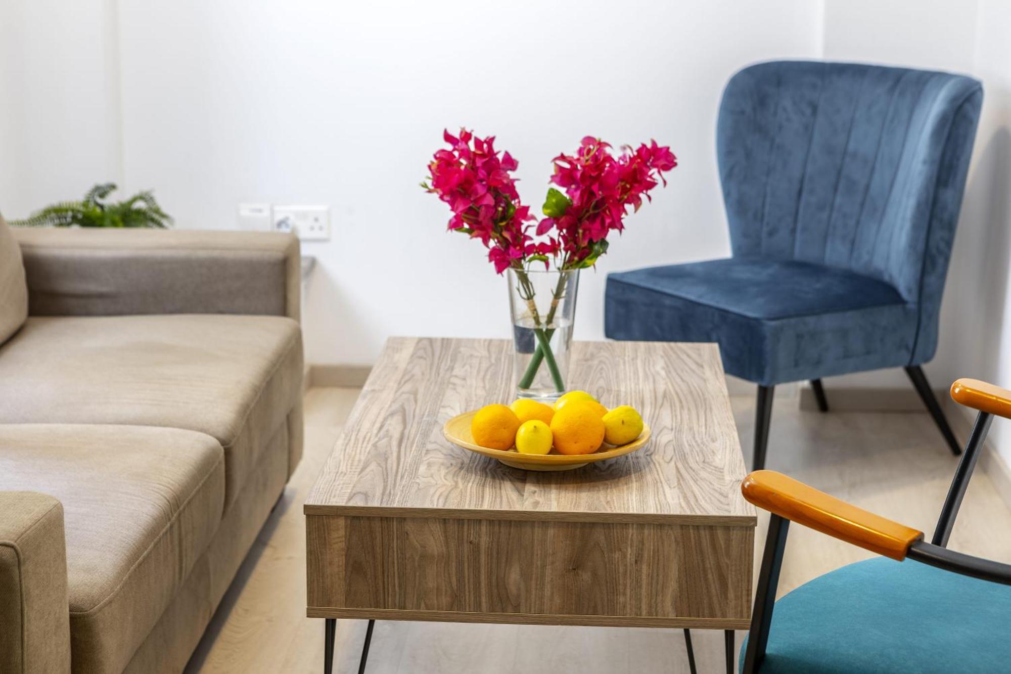 C-Premium Apts 100M From Beach And City Centre Larnaca Buitenkant foto