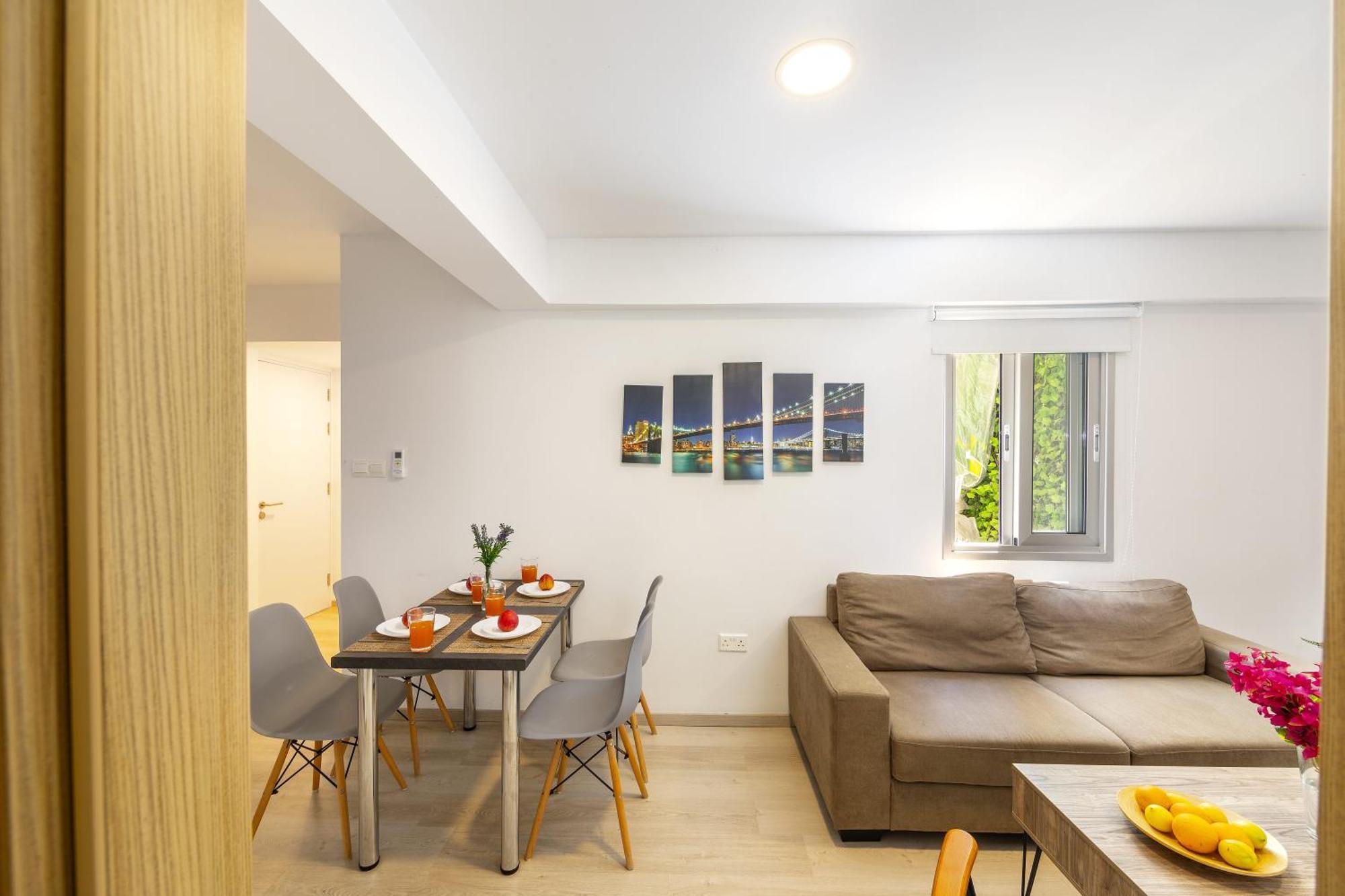 C-Premium Apts 100M From Beach And City Centre Larnaca Buitenkant foto