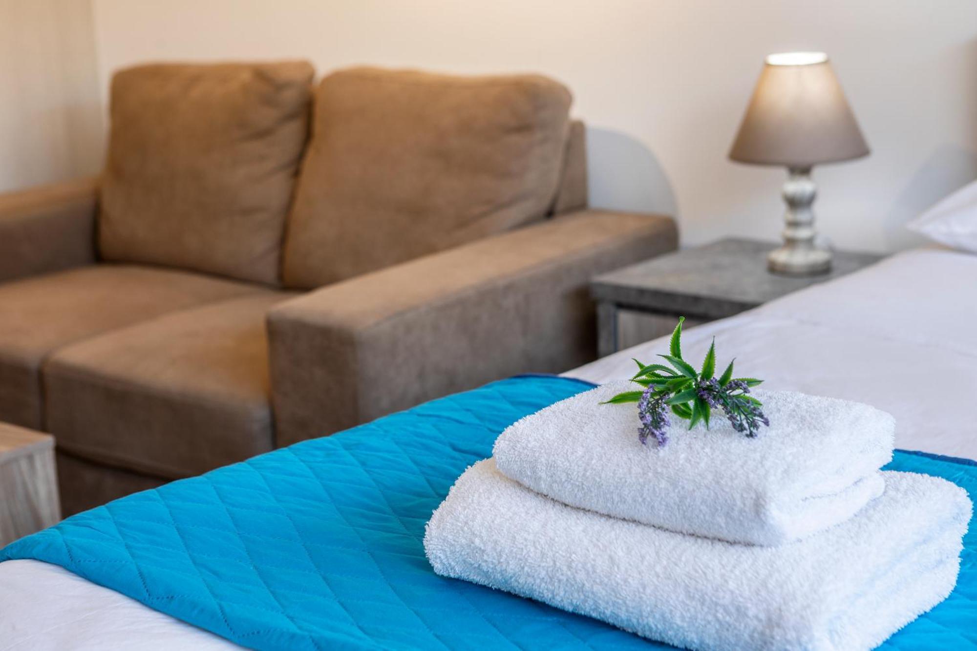 C-Premium Apts 100M From Beach And City Centre Larnaca Buitenkant foto