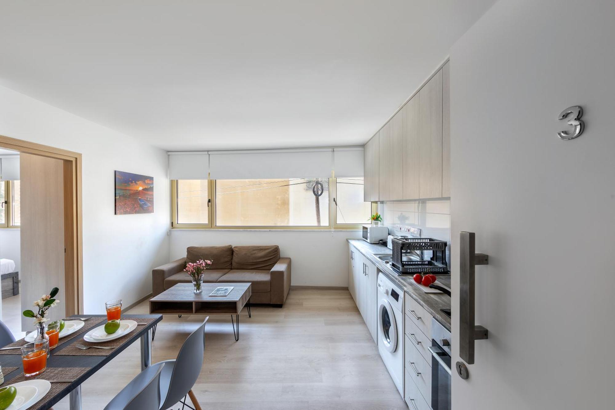 C-Premium Apts 100M From Beach And City Centre Larnaca Buitenkant foto