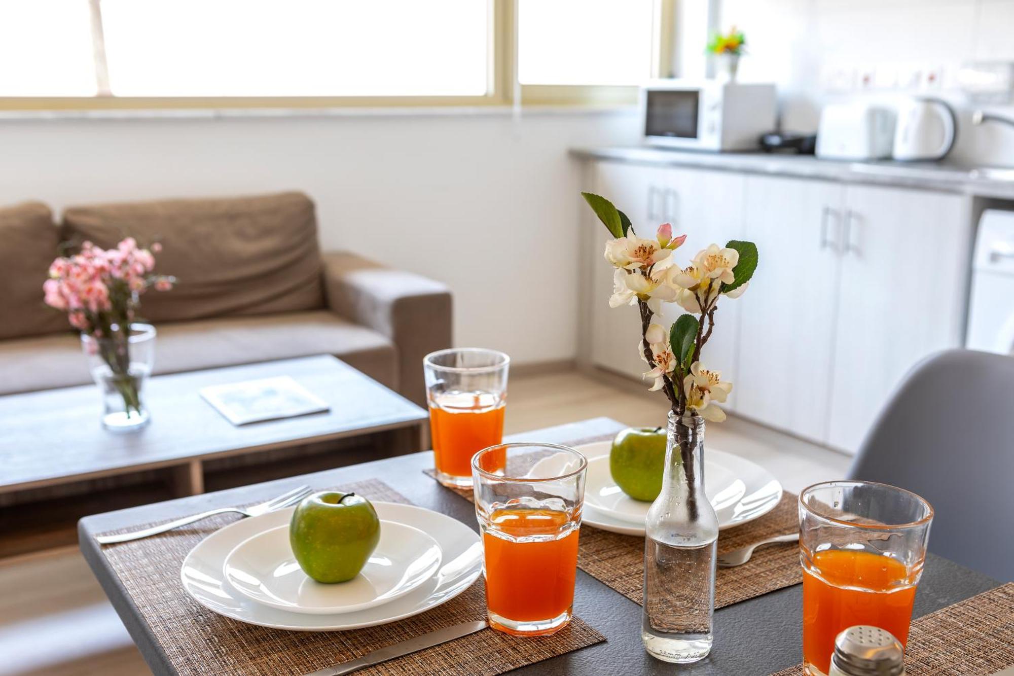 C-Premium Apts 100M From Beach And City Centre Larnaca Buitenkant foto